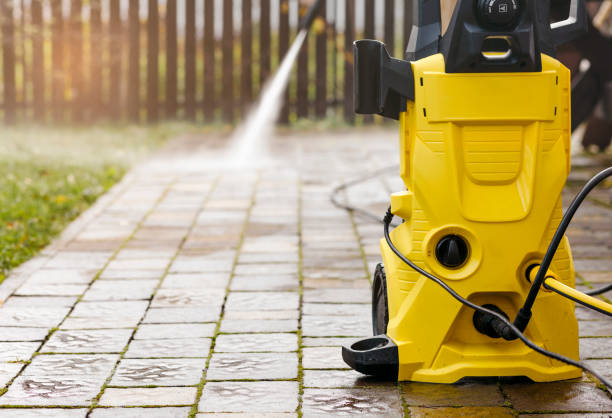 Best Driveway Pressure Washing  in Waldorf, MD